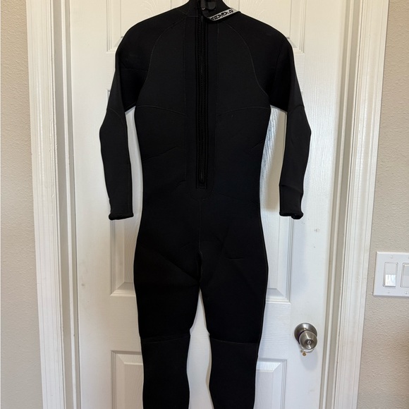 Harveys Black One Piece Wetsuit - Picture 6 of 6